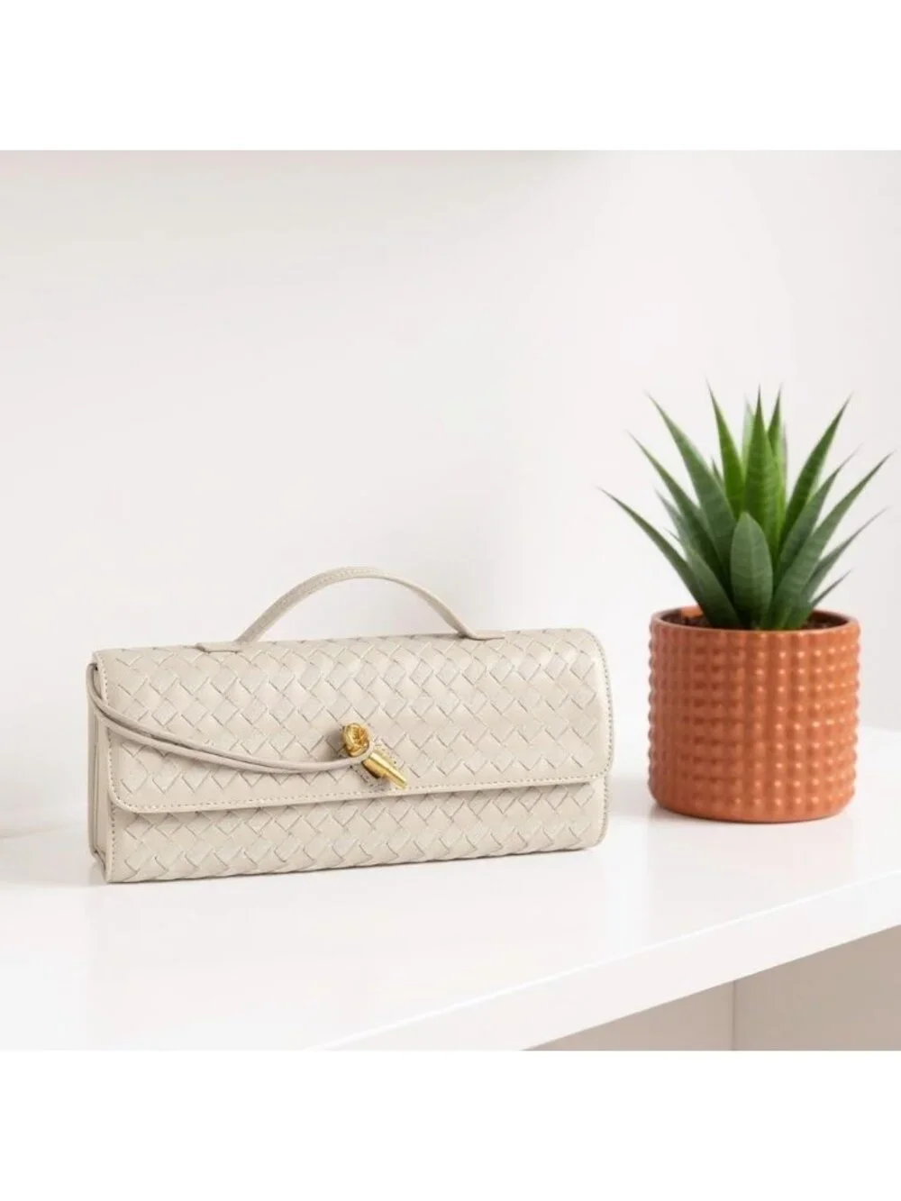 Womens Seashell Beige Woven Leather Suede Clutch Purse Evening Crossbody Handbag